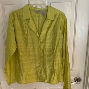 NWOT Chicos SZ 1 Lime Green Button-Up Shirt/light over jacket